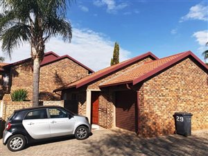 2 Bed Simplex in Highveld