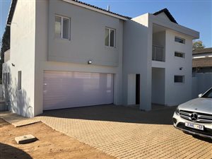 3 Bed House in Waterkloof