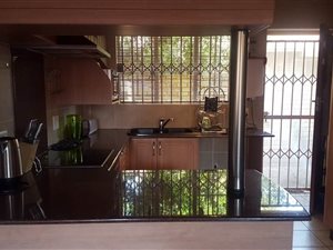3 Bed Duplex in Weavind Park