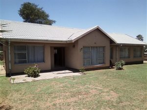 4 Bed House in Bonanne