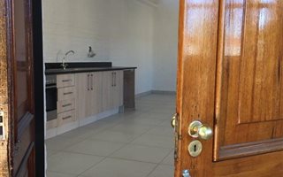 1 Bedroom Garden Cottage in Melrose North