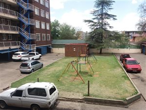 2 Bed Flat in Vereeniging Central