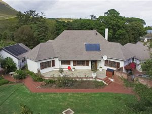 5 Bed House in Mostertsdrift