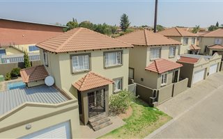3 Bedroom Cluster in North Riding