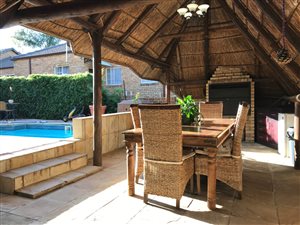 3 Bed Townhouse in Honeydew Manor