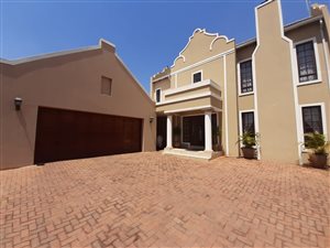 3 Bed Cluster in Bedford Gardens