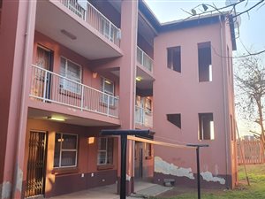 2 Bed Apartment in Commercia