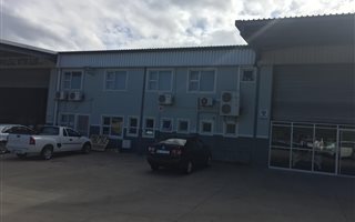 1067 m² Industrial space in Briardene