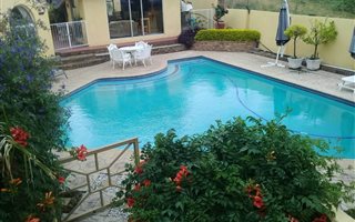 2 Bedroom Apartment in Die Heuwel