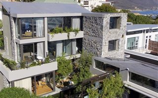 3 Bedroom Townhouse in Camps Bay