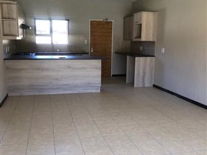 2 Bedroom Apartment in Roodepoort Central
