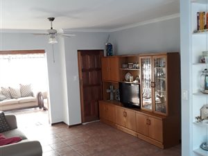 3 Bedroom House in Golf Park