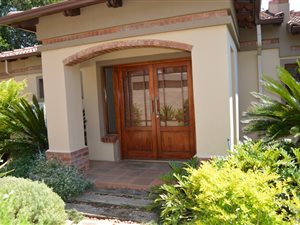 3 Bed House in Lynnwood Manor