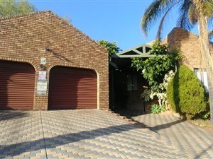 3 Bed House in Rietvalleipark