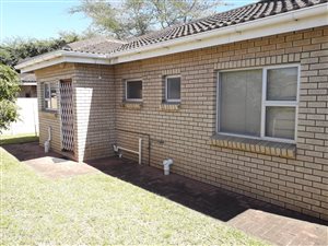 3 Bed Flat in Birdswood