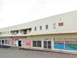 3 Bed Apartment in Risecliff
