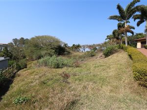 877 m² Land available in Palm Lakes Estate