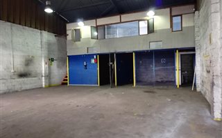 Industrial space in Alton