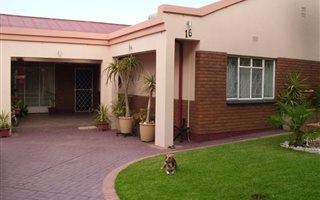 3 Bedroom House in Cinderella