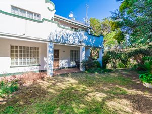 2 Bed Flat in Helderkruin