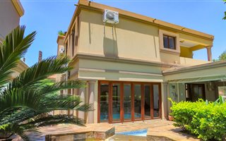3 Bedroom House in Moreleta Park