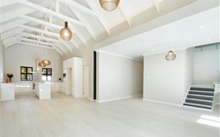 4 Bedroom Townhouse in Constantia