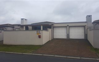3 Bedroom House in Vredelust