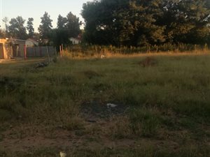 952 m² Land available in Ncandu Park