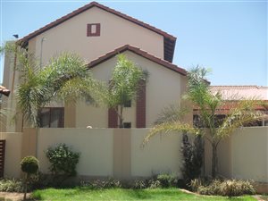 4 Bed House in Noordwyk