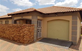 3 Bedroom Townhouse in Cultura Park