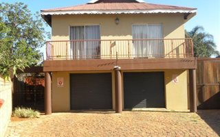5 Bedroom House in Annlin