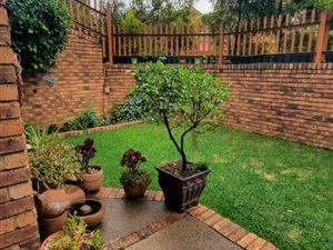 3 Bed Townhouse in Vanderbijlpark CE3