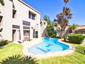 4 Bed Townhouse in Bedford Park