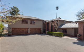 4 Bedroom House in Sterkfontein and surrounds