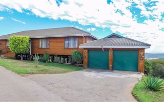 3 Bedroom House in Jeffreys Bay