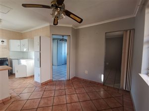 2 Bed Garden Cottage in Grobler Park
