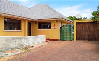 2 Bedroom House in Southfield