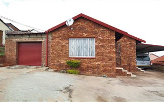 4 Bedroom House in Saulsville