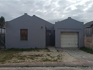 3 Bed House in Sarepta