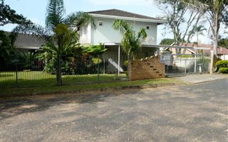 3 Bedroom House in Astra Park