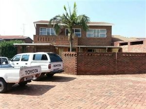 4 Bed Townhouse in Bedfordview