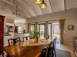 3 Bed House in Schonenberg Estate