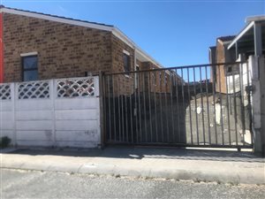 3 Bed House in Lentegeur