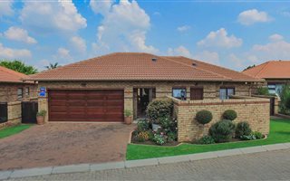2 Bedroom Cluster in Newmarket Park