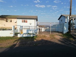 3 Bed House in Risecliff