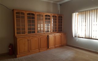 250 m² Office Space in Northmead