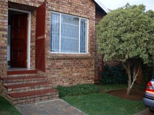 3 Bed Simplex in Grobler Park