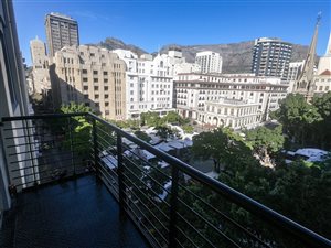 2 Bed Apartment in Cape Town City Centre