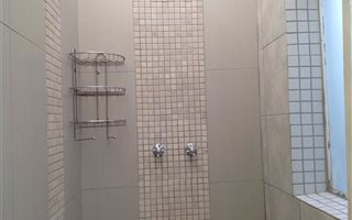 1 Bedroom House in Comet