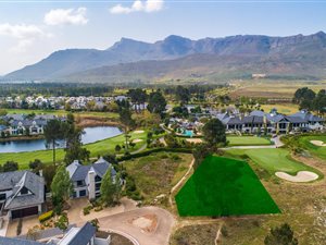 1720 m² Land available in Pearl Valley